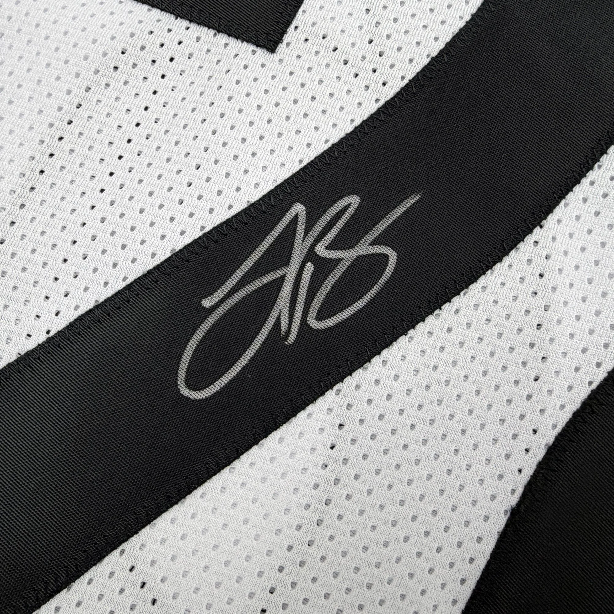 Autographed/Signed Le'Veon LeVeon Bell Pittsburgh White Football Jersey Beckett BAS COA - Image 3